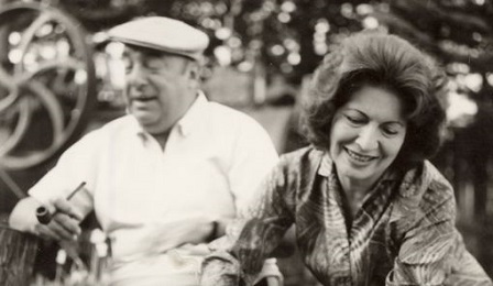 Pablo Neruda junto a su última compañera, Matilde Urrutia