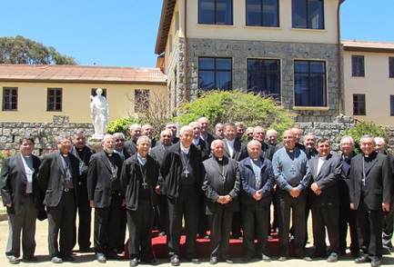 Foto de grupo de la Conferencia episcopal