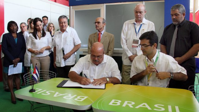 CUBA  ABRE LAS PUERTAS AL CAPITAL EXTRANJERO. En marzo se tratará un paquete de nuevas reglas para los que quieran invertir en la isla