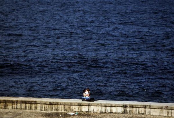 UN CAMBIO –RADICAL- CON RESPECTO A CUBA. La mayoría de los estadounidenses es favorable a una normalización de las relaciones