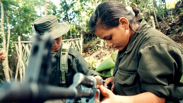 LOS NIÑOS GUERRILLEROS. En las tratativas entre el gobierno y las FARC también están presentes. Una asociación de familiares de Colombia pide que sean desmovilizados