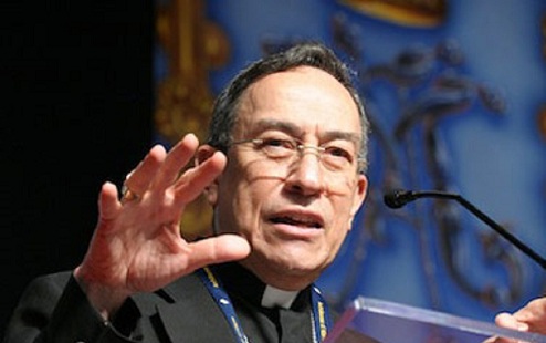 DESARROLLO Y LUCHA CONTRA LA POBREZA. Cardenal Rodríguez Maradiaga: los gobiernos de América Latina destinan a la educación demasiado pocas reservas. DESARROLLO Y LUCHA CONTRA LA POBREZA. Cardenal Rodríguez Maradiaga: los gobiernos de América Latina destinan a la educación demasiado pocas reservas.