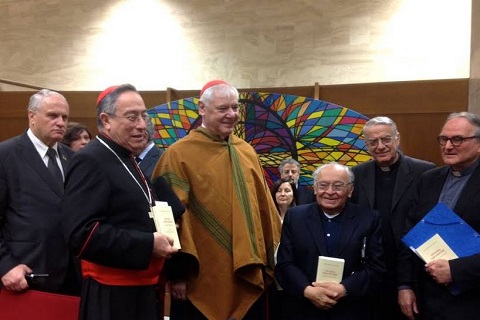 EL CARDENAL RODRÍGUEZ MARADIAGA CONTRA LA PÍLDORA DEL DÍA DESPUÉS. Duro documento de la Iglesia de Honduras contra la comercialización del fármaco abortivo
