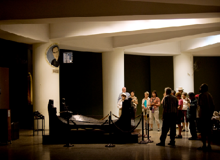 EL MILAGRO DE MONSEÑOR ROMERO. Los lugares de la vida del arzobispo asesinado en 1980 son una de las principales metas turísticas de El Salvador