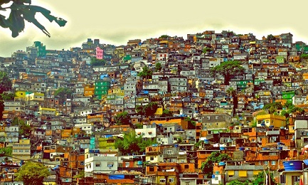 HABITACIÓN EN FAVELA CON VISTA AL MUNDIAL. Ya no queda alojamiento, o casi, en los hoteles de Rio de Janeiro. Pero hay una solución…