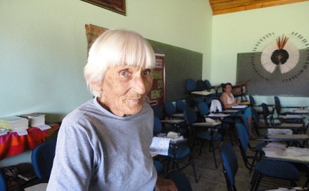 GENOVEVA Y SUS MIL HIJOS. Vida y muerte de una pequeña mujer que salvó a un pueblo