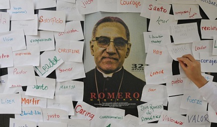 “¡YO QUIERO A ROMERO EN ROMA!”. La campaña para construir una estatua del obispo salvadoreño en la capital de Italia avanza un paso más. Gracias a los chinos de Taiwan