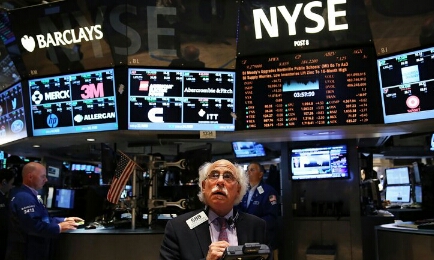 ARGENTINA.  BUITRES Y OTROS VOLÁTILES. El Papa contra “la economía que mata”. Cuenta regresiva en la guerra de los holdouts