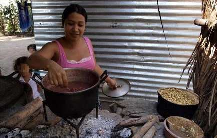 FRIJOL A CAMBIO DE PETRÓLEO. Nicaragua paga con alimentos una parte de su deuda con Venezuela por suministro de crudo. En un año de escasez