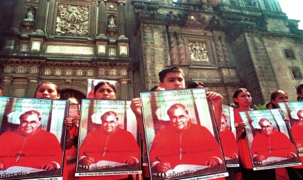 ¿QUIÉN MATÓ AL CARDENAL POSADAS? Una avalancha de adhesiones a la solicitud de reabrir la investigación a 21 años del asesinato del alto prelado mexicano