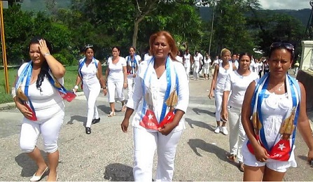 LAS DAMAS DE BLANCO SE DIVIDEN. El movimiento cubano que nació en la “primavera negra” de 2003 vive su primera escisión