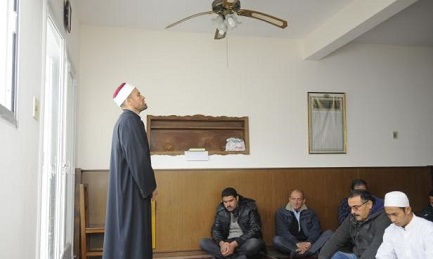 EL SETIEMBRE ISLÁMICO DE URUGUAY. Están por llegar 120 sirios y otros 40 en 2015. Se suman a los 6 detenidos de Guantánamo que quizás ya se encuentran en el país