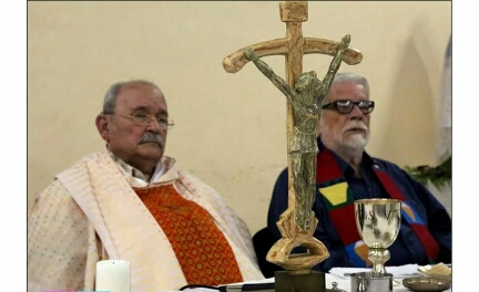 REGRESOS. PRIMERA MISA DE D’ESCOTO. La suspensión le fue aplicada hace 30 años por san Juan Pablo II. El Papa Francisco la levantó a principios de agosto