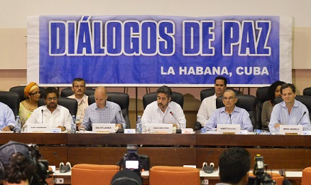SE VUELVE A EMPEZAR. Después del secuestro del general, el 10 de diciembre se reanudan las conversaciones de paz entre el gobierno colombiano y la guerrilla