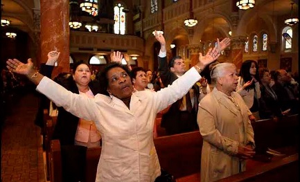 AMÉRICA LATINA EN TIEMPOS DE FRANCISCO. ¿Hacia dónde van los católicos del continente que concentra la mitad de los fieles del mundo? El fenómeno de la “protestantización católica” y sus límites AMÉRICA LATINA EN TIEMPOS DE FRANCISCO. ¿Hacia dónde van los católicos del continente que concentra la mitad de los fieles del mundo? El fenómeno de la “protestantización católica” y sus límites