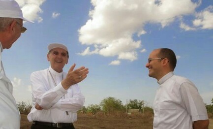CUBA. STELLA ALLANA EL CAMINO AL PAPA. Raúl Castro recibe al enviado del Papa para hablar sobre la visita de Francisco en el mes de septiembre