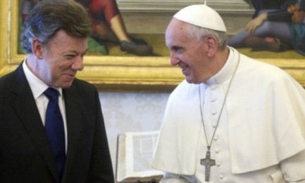 COLOMBIA DESPUÉS DE CUBA. Santos pide la mediación del Papa para cerrar un largo ciclo de violencia. Él acepta y dice que está dispuesto a viajar al país
