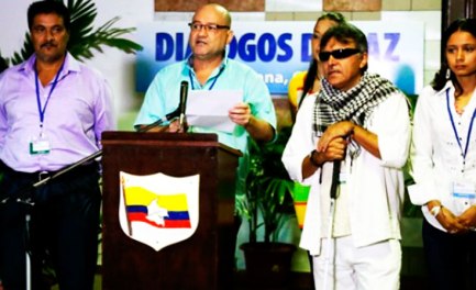 LA GUERRILLA ACUDE AL VATICANO. Ya es oficial: las FARC piden un encuentro con el Papa Francisco y que nombre un delegado suyo para las negociaciones de paz