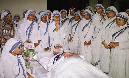 SORPRESAS DEL JUBILEO. Madre Teresa de Calcuta camino a los altares. La curación de un fiel brasileño podría ser el milagro para la canonización de la religiosa albanesa