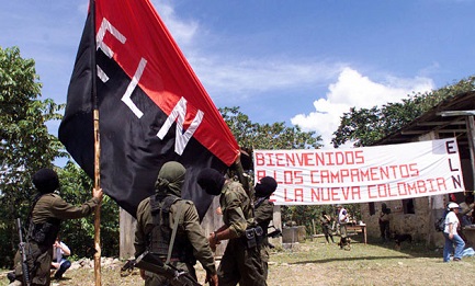 BUENAS NOTICIAS DESDE EL FRENTE. Después de las Farc, el Ejército de Liberación Nacional comenzará negociaciones. Correa: en Ecuador hablamos de conflictos armados con el Papa