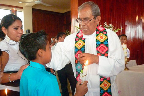 CITA CON LA MUERTE. Obispo mexicano amenazado hace saber que dentro de dos días volverá al lugar donde lo esperan para asesinarlo