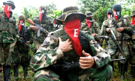 DE LOS TWITTER A LA NEGOCIACIÓN. La segunda guerrilla de Colombia pide la mediación de la Iglesia para iniciar diálogos de paz con el gobierno. La respuesta es afirmativa
