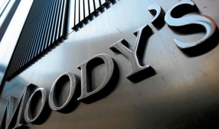 EL MUNDO FINANCIERO INTERNACIONAL PROMUEVE CUBA. La agencia de rating Moody’s mejora de “estable” a “positiva” la perspectiva de inversión de la economía de la isla.