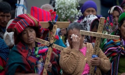 GUATEMALA. MADRES QUE NO OLVIDAN. Este año volvieron a desfilar por el centro de Ciudad de Guatemala para pedir verdad, justicia y reparación