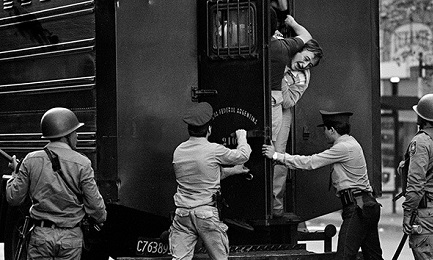 ¿CÓMO PUDIMOS? Argentina a 40 años del golpe del 24 de marzo de 1976. Y mientras el Vaticano abre los archivos, los obispos del país sudamericano invitan a “no olvidar”.