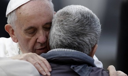 EN EL CORAZÓN DEL PONTIFICADO. Un viaje al descubrimiento de la misericordia, la única que puede transformar los hombres y la historia