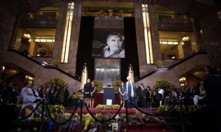 La despedida a García Márquez en México, en el Palacio de Bellas Artes, el 20 de abril de 2014. Foto Xinhua-Pedro Mera