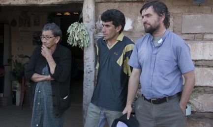 ARGENTINA. PALABRAS COMO ARMA. El sacerdote villero Pepe Di Paola denuncia “Una campaña contra el Papa Francisco de algunos medios poderosos de comunicación”