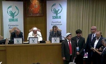 SCHOLAS OCURRENTES. DEFENSA Y AUTOCRITICA. El presidente Del Corral reconoce errores, rechaza malos manejos y asegura que su continuidad depende del Papa