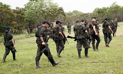 Rompan filas. Foto León Darío Peláez-SEMANA