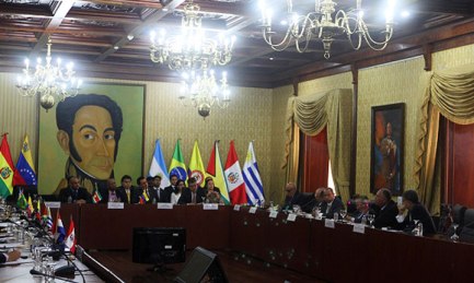 VENEZUELA. HISTORIA DE MEDIACIONES ANUNCIADAS Y NUNCA SOLICITADAS. Nadie quiere ceder, pero tampoco conceder. Mientras el país se hunde
