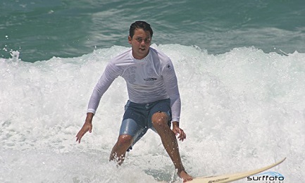 AS ONDAS PROFUNDAS DO SANTO SURFISTA. Partiu para Roma a documentação sobre um possível caso de santidade a respeito de um jovem brasileiro amante do surf AS ONDAS PROFUNDAS DO SANTO SURFISTA. Partiu para Roma a documentação sobre um possível caso de santidade a respeito de um jovem brasileiro amante do surf