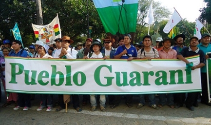 NACE EL PRIMER GOBIERNO AUTÓNOMO INDÍGENA EN BOLIVIA. Estará formado por nativos de la etnia Guaraní que viven en la frontera con el Paraguay