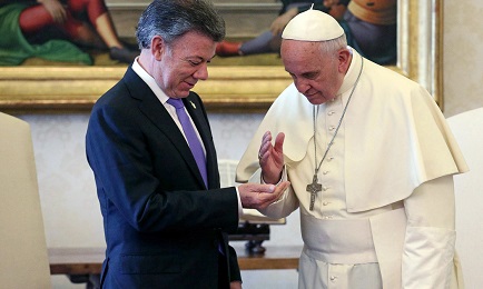 El Papa y Santos en junio de 2015
