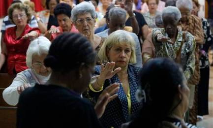 Un servicio religioso en la iglesia bautista W. Carey de La Habana. Foto D. Boylan-AP