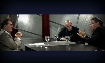 Bergoglio, el rabino Skorka y Marcelo Figueroa durante el programa de Canal 21 “Biblia diálogo vigente”