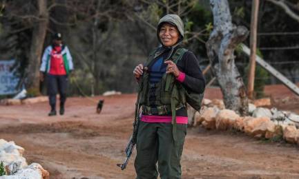 Guerrilleera de las FARC embarazada en un campamento para desmobilizados (Foto Luís Acosta AFP/Getty Images)