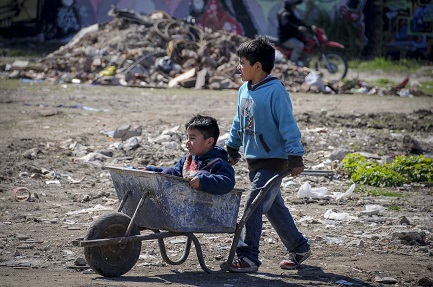 NO ES UN CONTINENTE PARA LOS NIÑOS. En América Latina se registra la tasa más alta de homicidios infantiles del mundo. Save the Children: “uno de cada tres ocurre en esta región”