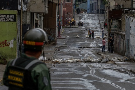 Venezolanos en busca de alternativas