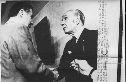 La foto del escándalo: Borges con Pinochet, en plena dictadura chilena
