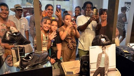 PROPIEDAD DE TODOS, SOCIALISMO DE NADIE. Vida y destino de las actividades privadas en la Cuba que camina hacia las elecciones. El caso del Gran Hotel Kempinski