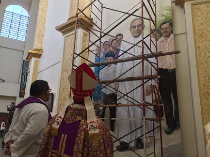 Preparativos en la catedral de San Salvador