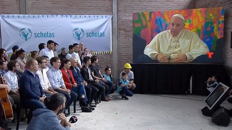 El Papa en videoconferencia desde Roma con la Villa 31 de Buenos Aires, el viernes 11 de mayo