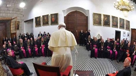 El Papa con los obispos chilenos en enero de 2018