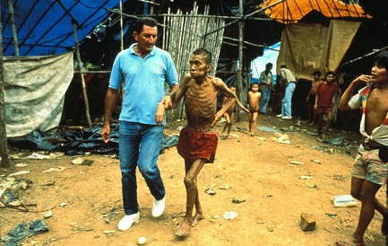 En el pasado otras epidemias como esta ya mataron al 20 por ciento de los Yanomami en Brasil (Foto Antonio Ribeiro-Survival)