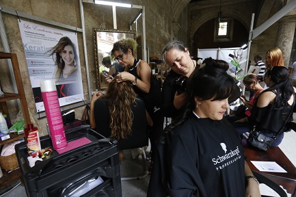LA HABANA Y ¡VIVA LA FERIA! Tres días de presentación de nuevos productos, stands expositivos y creaciones del trabajo autónomo, todo con el beneplácito del gobierno cubano y el apoyo de la Iglesia